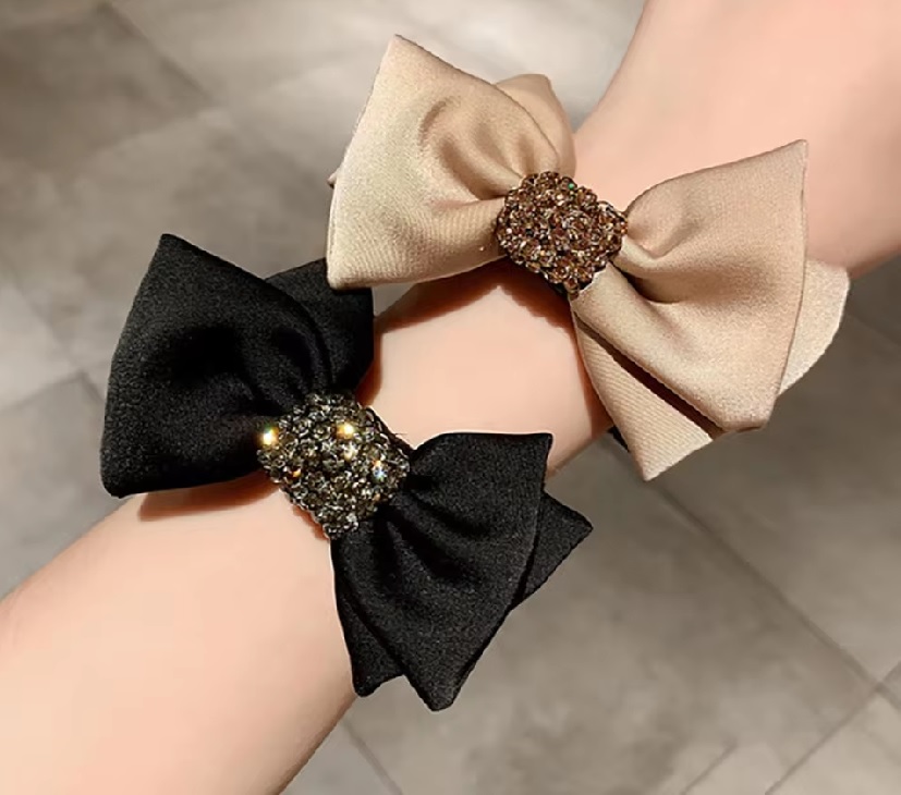 Rhinestone Bow Scrunchies Po...